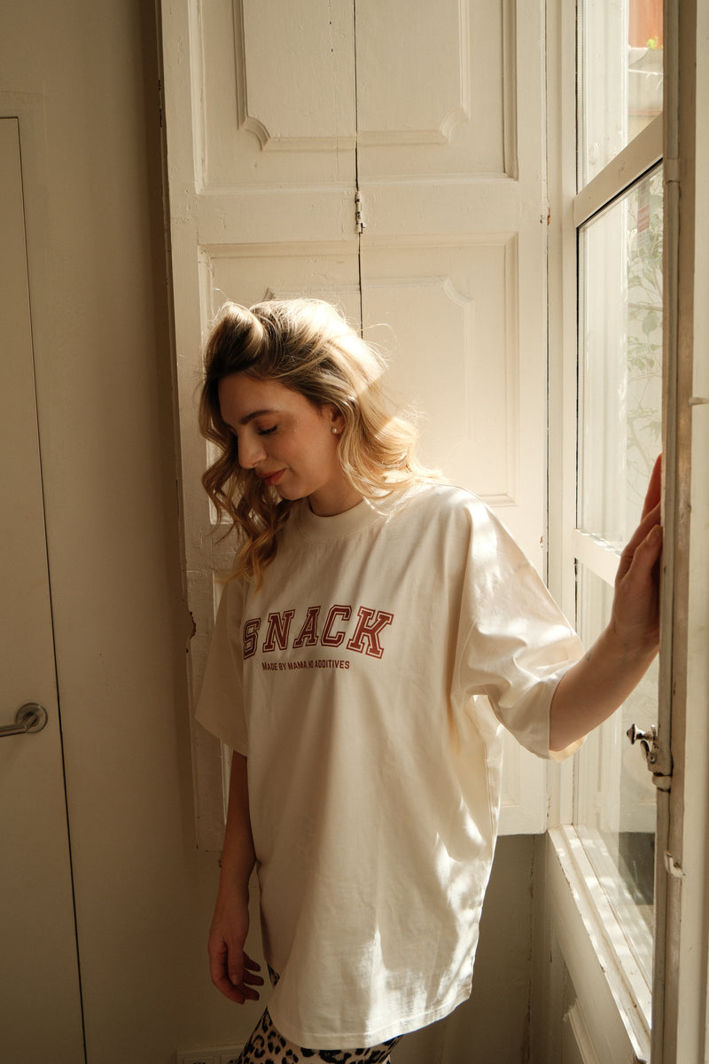Snack Shirt – Made by Mama, No Additives (Cream-Grün)